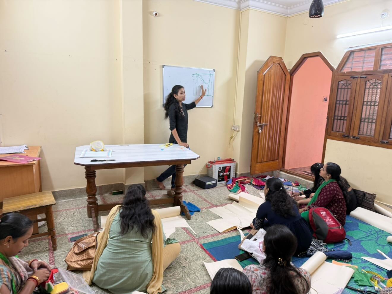 Aari Embroidery Class - Dreamt Beauty's Institute & Boutique